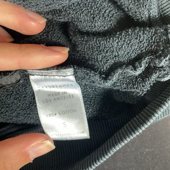 Daydreamer LA Guns and Roses sweatshirt - Picture 8 of 9